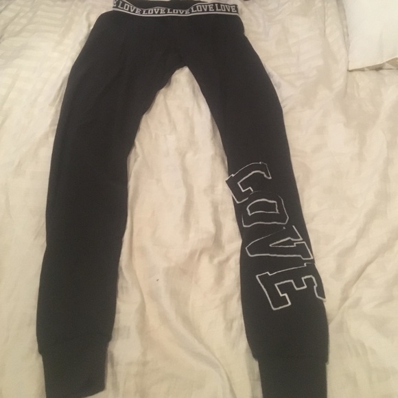 black sweatpants