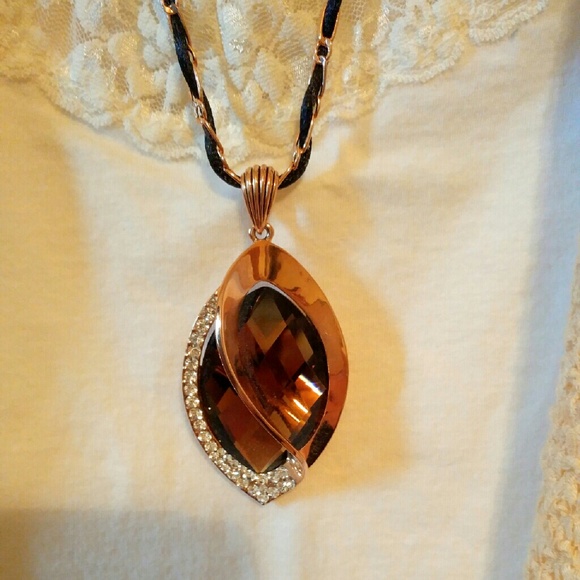 Brown Jewel Necklace