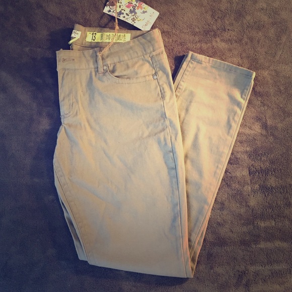 NWT Women's Army Green Skinny Pants 13 juniors