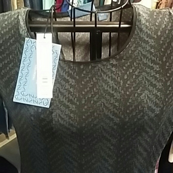 Gorgeous Simply Vera Top NWT - Picture 3 of 4