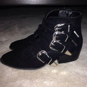 Forever 21 booties