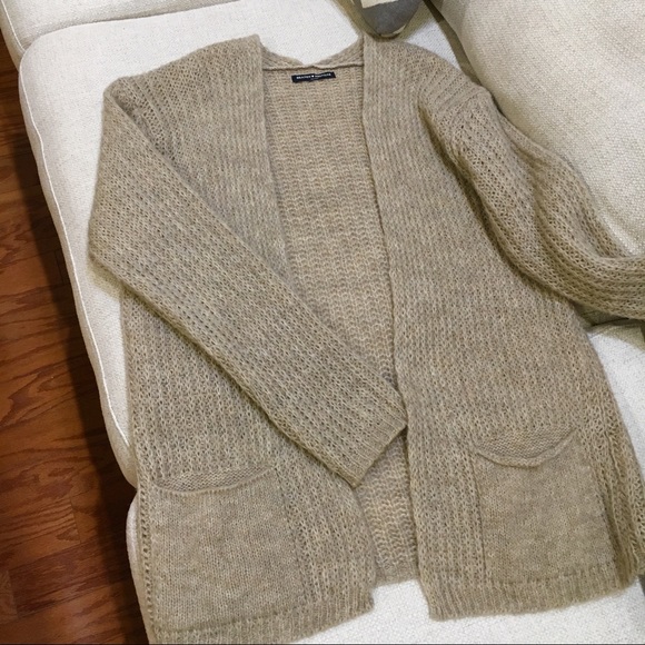 Brandy Melville Cardigan - Picture 3 of 4