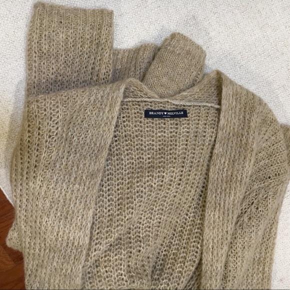 Brandy Melville Cardigan - Picture 4 of 4