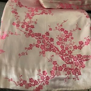 Gorgeous pink Indian Outfit - pants, top and scarf