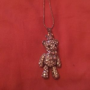 Movable teddy bear pendant