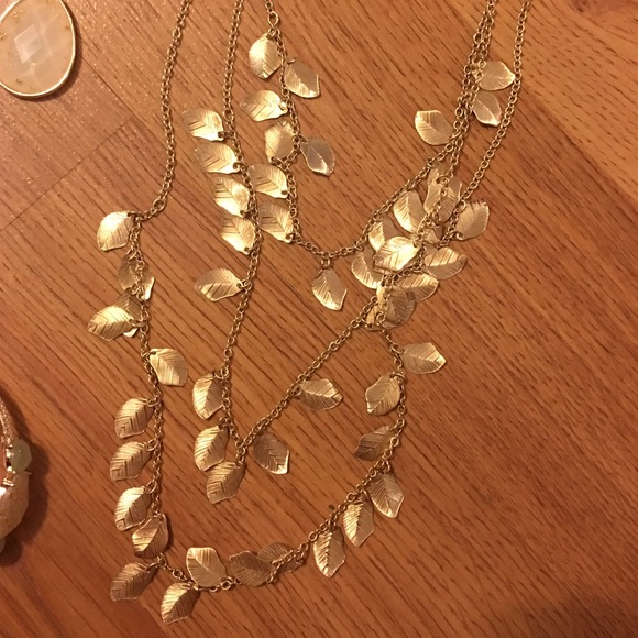 Avon Signature Collection Jewelry - Picture 4 of 4