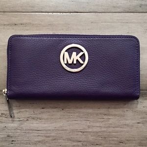 Michael Kors Fulton Zip Around Wallet