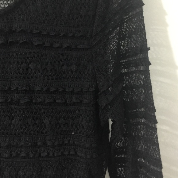 Lace black top - Picture 2 of 3