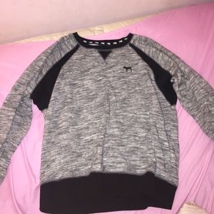 Victoria's Secret pullover🌚💞