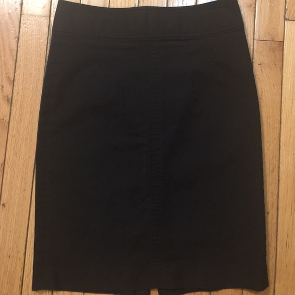 Black stretch cotton skirt by banana republic.