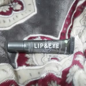 It works lip and eye cream