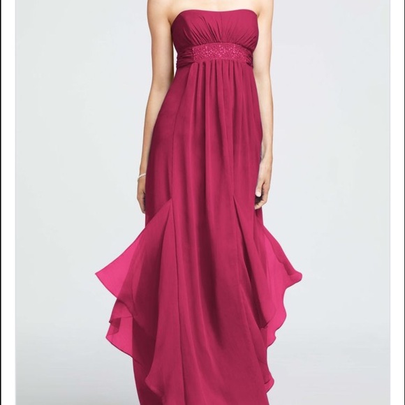Strapless crinckle chiffon dress with godets