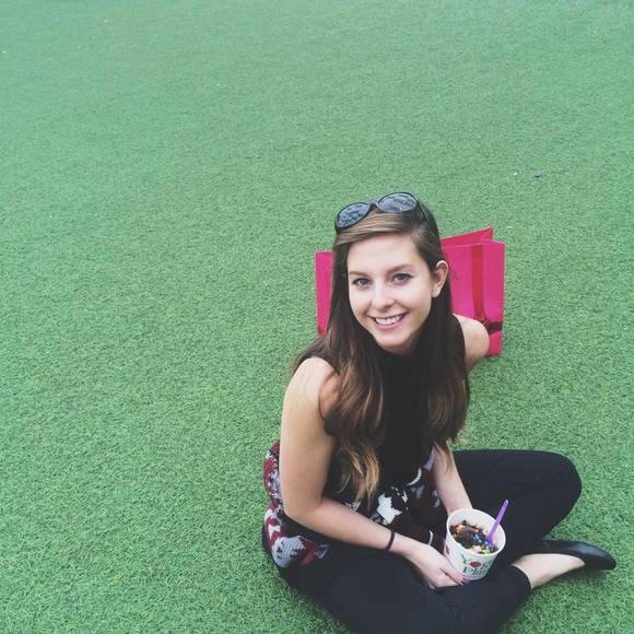 Meet your Posher, Cassie - Picture 1 of 1