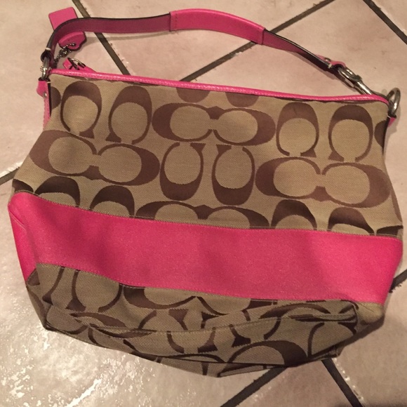 Authentic coach shoulder bag