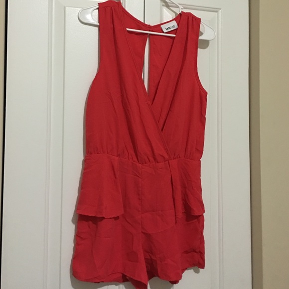 East & Lo short romper - Picture 1 of 2