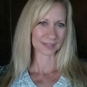 Meet your Posher, Stacie