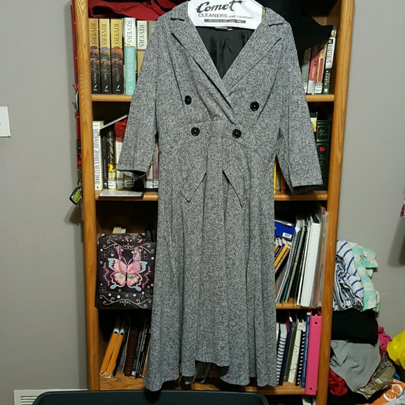 A grayish midi dress.