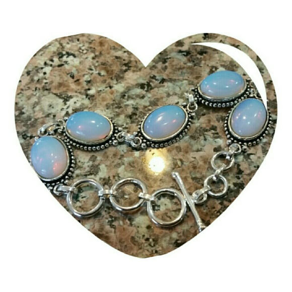Genuine Milky Opal Bracelet 7.5" - Picture 2 of 3