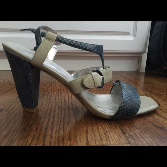 Kenneth Cole heels - Picture 4 of 4