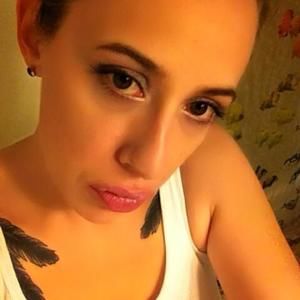 Meet your Posher, Elisha