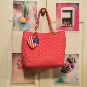 Betsey Johnson pink quilted heart tote