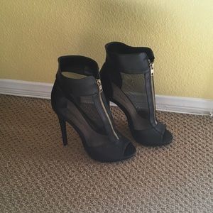 Zigi Soho black sexy heels