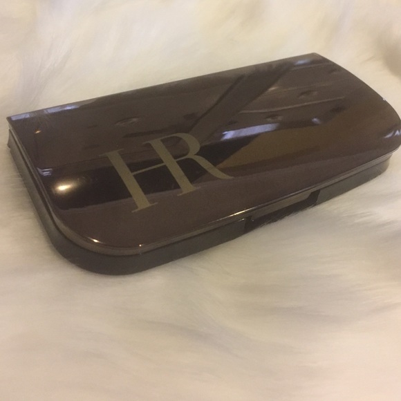Bronze eyeshadow pallete