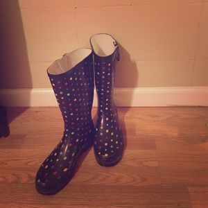 rain boots