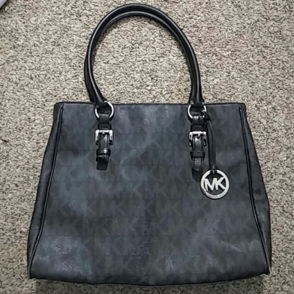 For loxyfox2005 Michael Kors Jet Set Work Tote