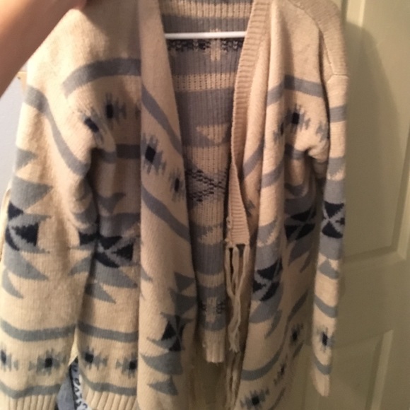 Cardigan - Picture 2 of 3