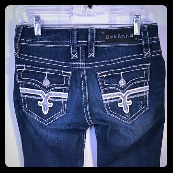 Rock Revival Tori Straight Leg NWOT