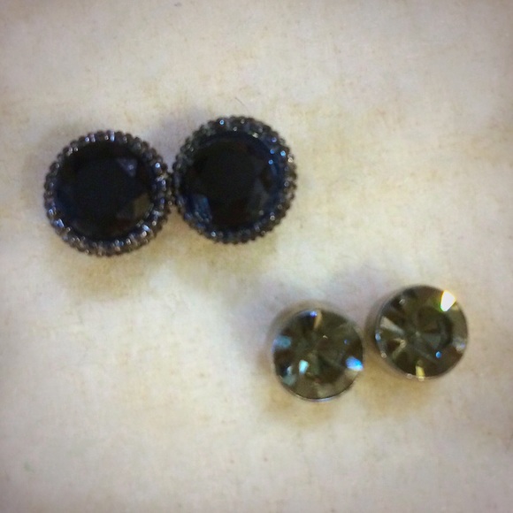 Earring Set x2