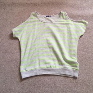 Shoulder-Less top with little sleeves