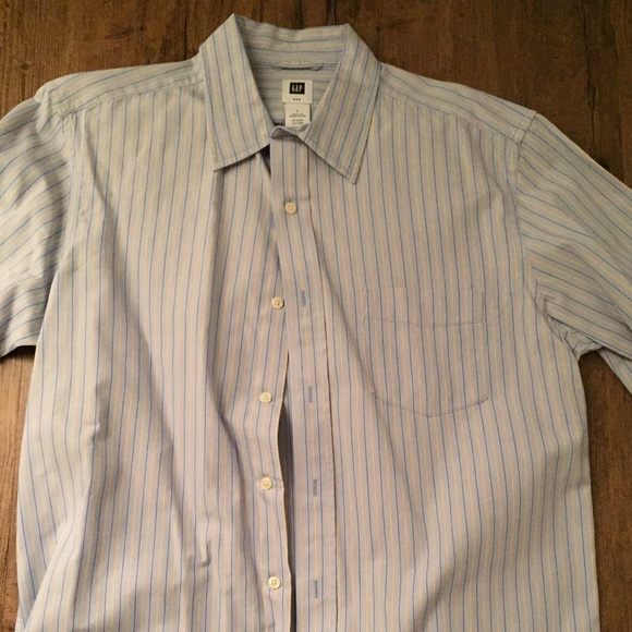 Men's L Gap long sleeve button down