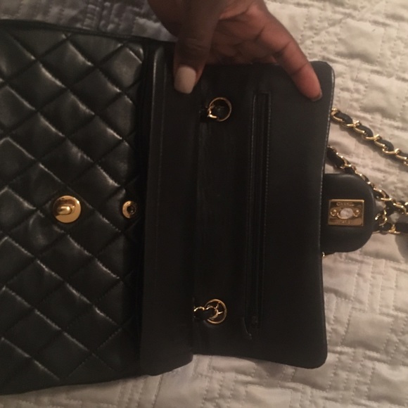 Authentic Chanel bag (Vintage) Black - Picture 3 of 7
