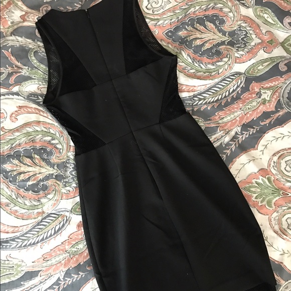 Elizabeth and James mini dress. Only worn once. - Picture 2 of 4