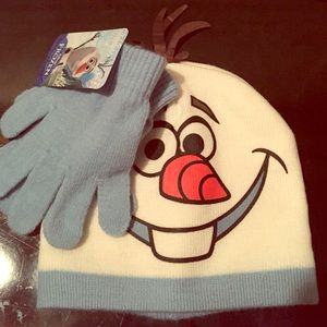 Hat and glove set