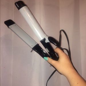 Duo Straightener and curler from Revlon!