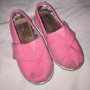 Toddler toms