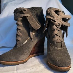 Steve Madden Grey Delanow Suede Lace-Up Boots (7)