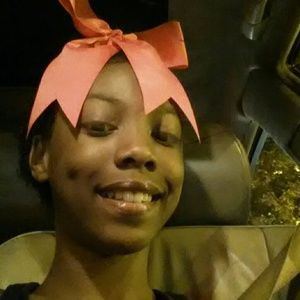 Meet your Posher, Sherry