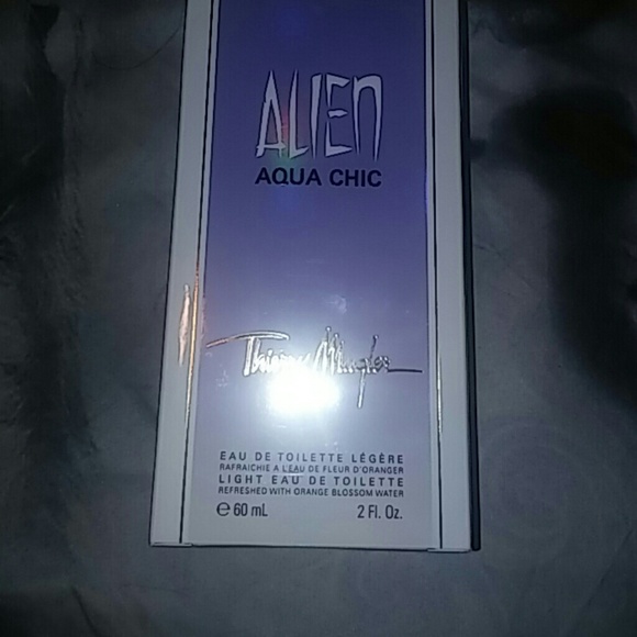 Alien aqua chic for women - Picture 2 of 4