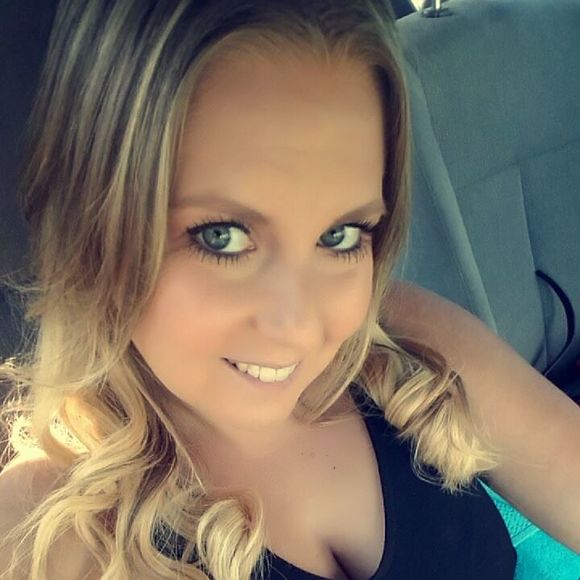 Meet your Posher, Andie