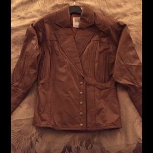 🎉🎉Priced to sell🎉🎉Genuine Leather Jacket
