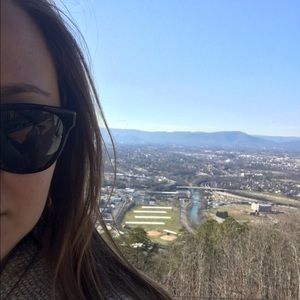 Meet your Posher, Katherine