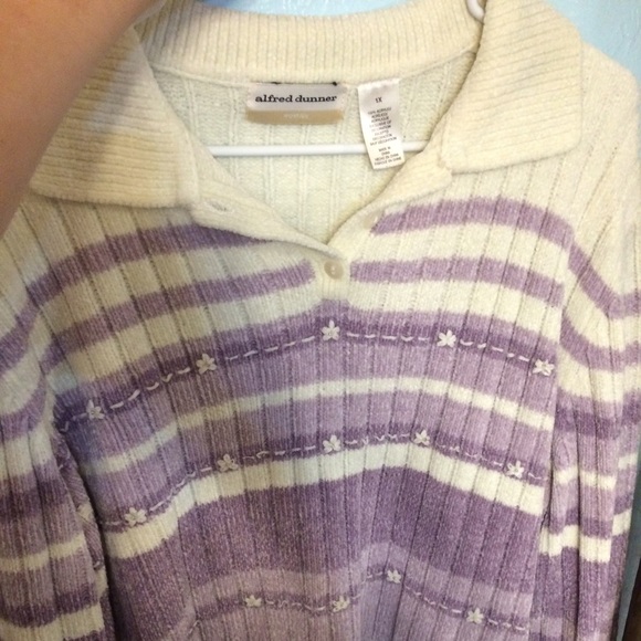 Sweater - Picture 1 of 3