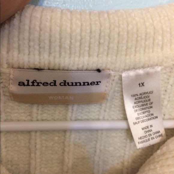 Sweater - Picture 3 of 3