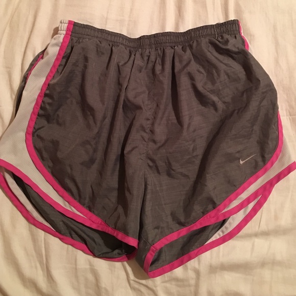 Nike running tempo shorts - Picture 1 of 3