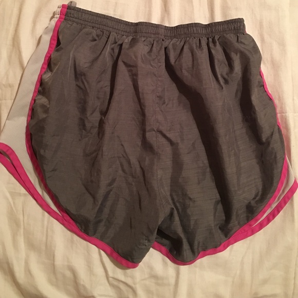 Nike running tempo shorts - Picture 2 of 3