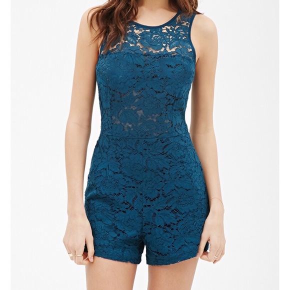 🎉HP🎉🆕✨Contemporary Floral Lace Romper - Picture 1 of 4